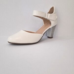 סנדל קלאסי עקב 7 ס"מ