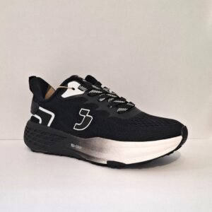 נעלי ספורט לנשים מבית SJ GRIP